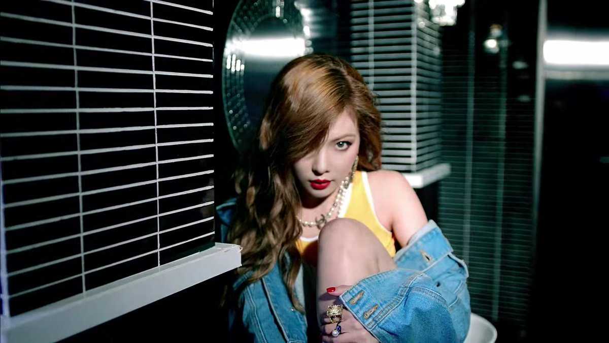 HyunA – How’s this + Morning Glory